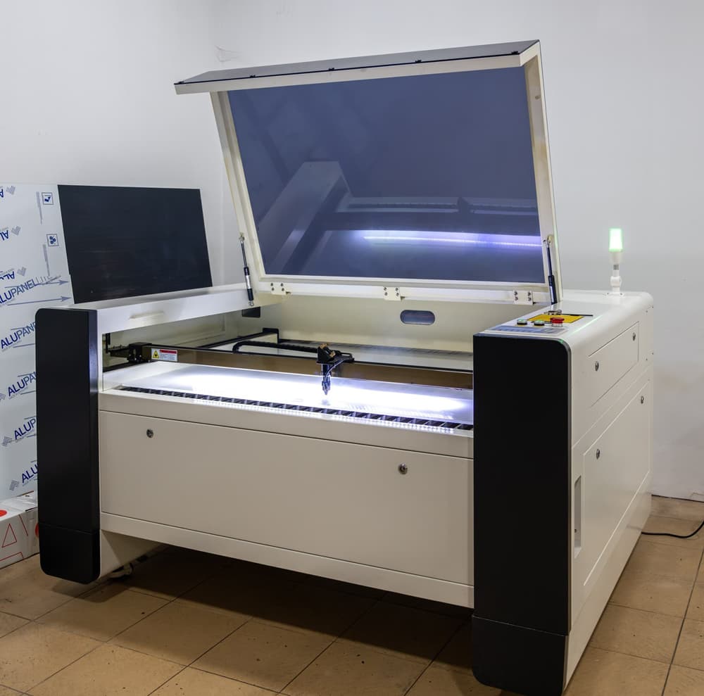 servicio de recorte y grabado láser en Ourense